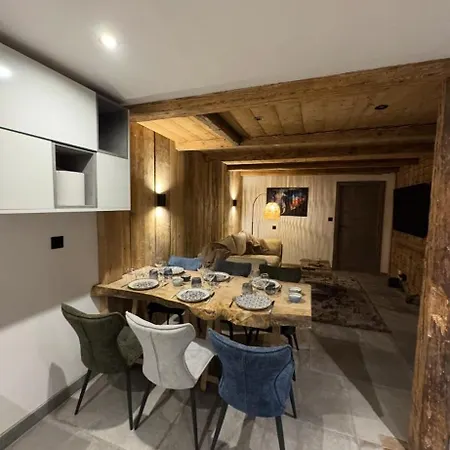 Le Hameau Des Roches Apartment *
